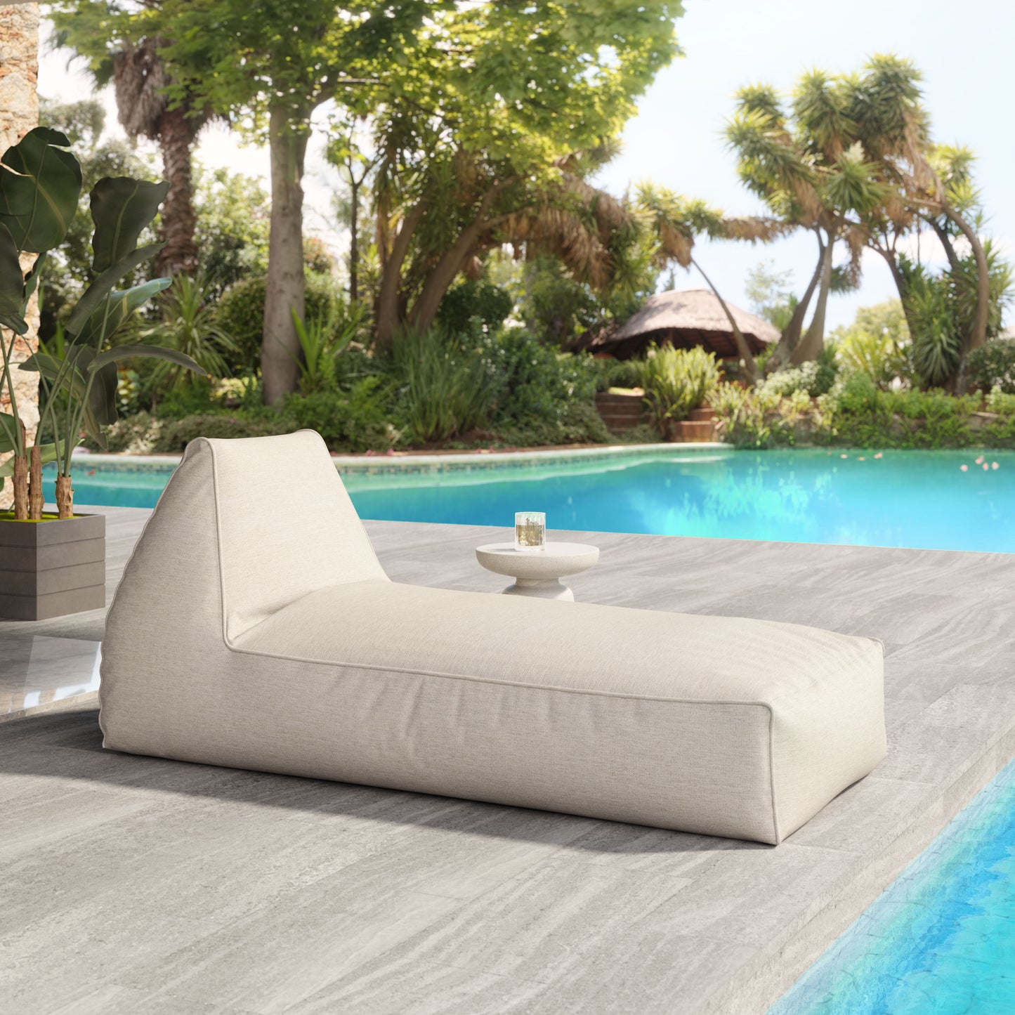 Kalm Lounge Chair Beige